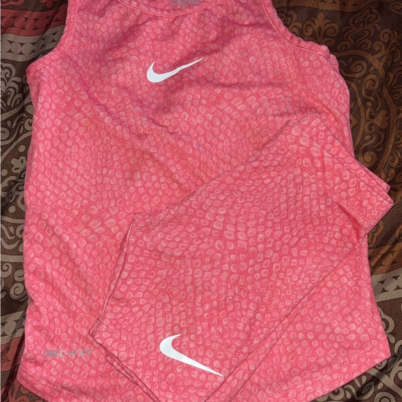 Nike Pink Patterned Tank and Leggings Set - Picture 1 of 1